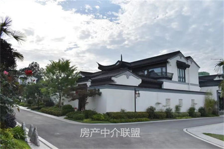 新上！急售好房，龙都昊宝龙苑3室2厅1卫107m2精装修